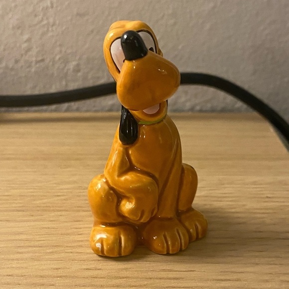Vintage Disney Pluto salt shaker - Picture 2 of 5